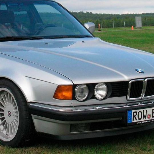 BMW E32 BMW E32
