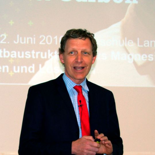 Magnesium ist für Klaus Decking von der Georg Fischer Automotive AG im Schweizerischen Schaffhausen) das verkannteste Leichtbaumaterial. Magnesium ist für Klaus Decking von der Georg Fischer Automotive AG im Schweizerischen Schaffhausen) das verkannteste Leichtbaumaterial.