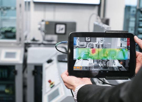 Im Forschungsprojekt ESIMA wurden Lösungen für die Optimierung der Ressourceneffizienz in der Produktion durch energieautarke Sensorik erarbeitet. Im Forschungsprojekt ESIMA wurden Lösungen für die Optimierung der Ressourceneffizienz in der Produktion durch energieautarke Sensorik erarbeitet.