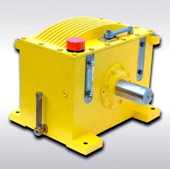 Als geschlossenes System mit integriertem Ölfiltersystem und integrierter Feststellbremse ist der große Gehäusefreilauf FH 30.000 R von Ringspann wartungsarm und benötig keine externe Ölversorgung. Als geschlossenes System mit integriertem Ölfiltersystem und integrierter Feststellbremse ist der große Gehäusefreilauf FH 30.000 R von Ringspann wartungsarm und benötig keine externe Ölversorgung.