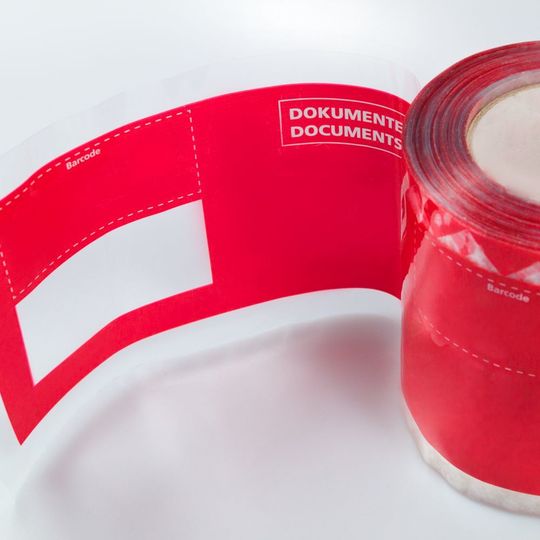 OM-Klebetechnik zeigt auf der diesjährigen Fachpack unter anderem sein Sortiment aus dem Bereich Dokumentenschutz. OM-Klebetechnik zeigt auf der diesjährigen Fachpack unter anderem sein Sortiment aus dem Bereich Dokumentenschutz.