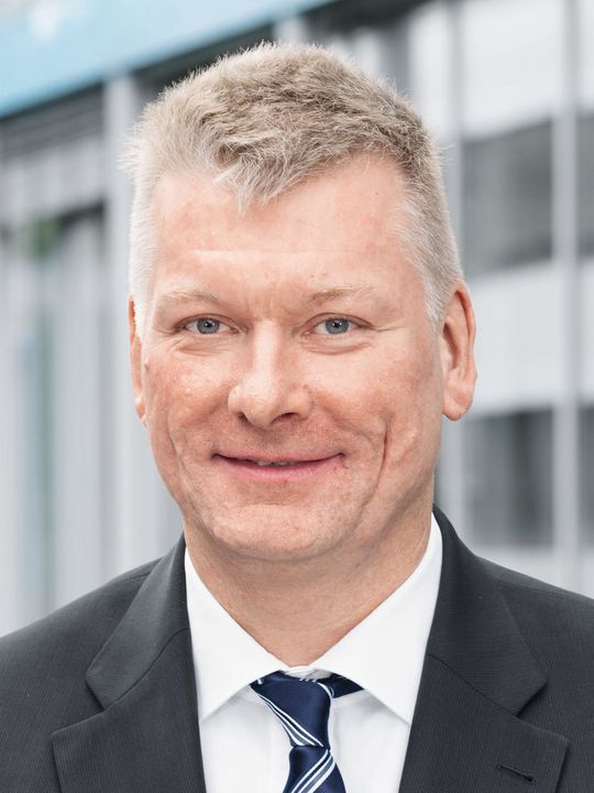 Dr. Ansgar Kriwet ist der Vorstand von Sales Festo AG & Co. KG.