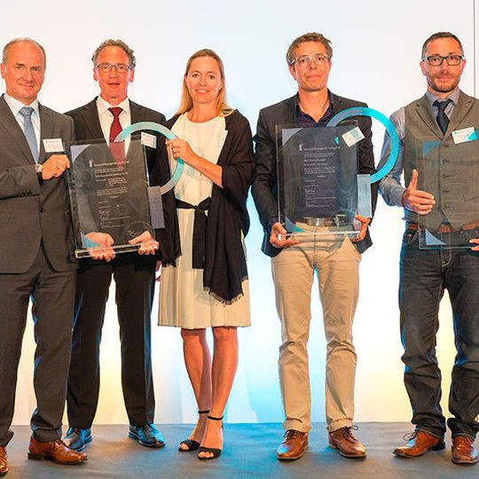 Der WIR-Innovationspreis wurde 2015/2016 bereits zum achten Mal von der WIR GmbH in Kooperation mit der Kreissparkasse Ravensburg ausgeschrieben. Der WIR-Innovationspreis wurde 2015/2016 bereits zum achten Mal von der WIR GmbH in Kooperation mit der Kreissparkasse Ravensburg ausgeschrieben.