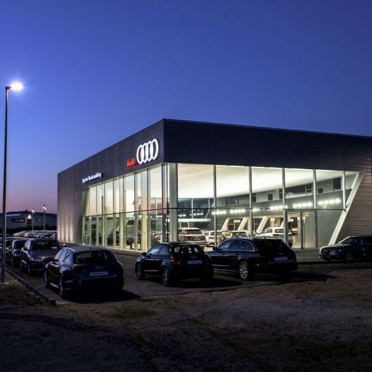 Das Autohaus Jepsen in Neutraubling ist unter den Top Ten des Service Awards. Das Autohaus Jepsen in Neutraubling ist unter den Top Ten des Service Awards.