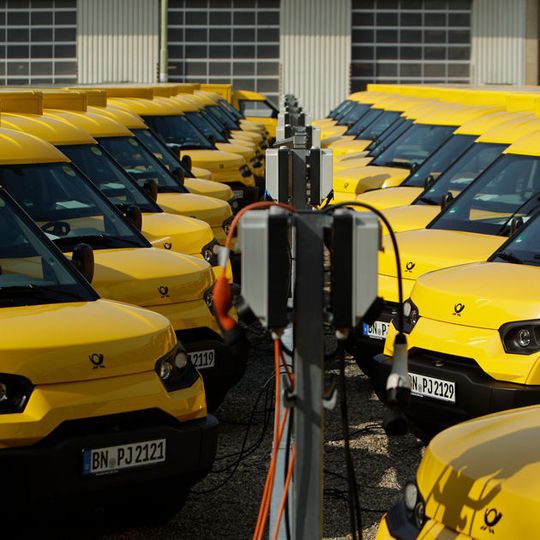 Für Service und Reparatur schickt Streetscooter seine E-Transporter in Betriebe des Werkstattnetzes GAS.