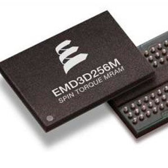 Everspin ist auf dem Weg erste Testmuster eines 1 GBit ST-MRAM auszuliefern. Noch müssen sich die Anwender mit dem 256 MBit Spin Torque MRAM begnügen. Everspin ist auf dem Weg erste Testmuster eines 1 GBit ST-MRAM auszuliefern. Noch müssen sich die Anwender mit dem 256 MBit Spin Torque MRAM begnügen.