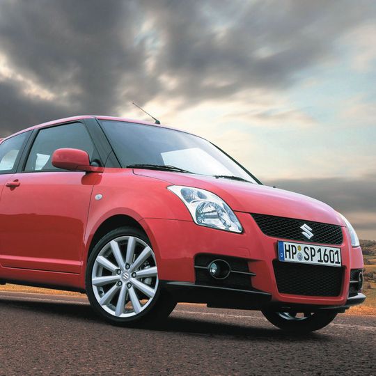 Der Suzuki Swift muss in die Werkstatt. Der Suzuki Swift muss in die Werkstatt.