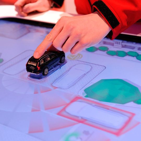 Innerhalb der kommenden 12 Monate will Volvo 400 neue Stellen in der Entwicklung besetzen. Innerhalb der kommenden 12 Monate will Volvo 400 neue Stellen in der Entwicklung besetzen.
