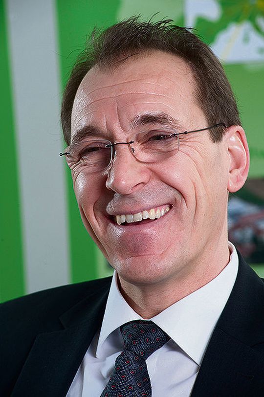 Eine Fachmesse wie die Sindex ist eine ideale Ergänzung zum engen Kontakt unseres Vertriebes mit unseren Kunden. Eine Fachmesse wie die Sindex ist eine ideale Ergänzung zum engen Kontakt unseres Vertriebes mit unseren Kunden.