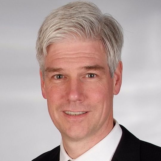 Tobias Hain ist neuer Geschäftsführer des Industrieverbands Massivumformung. Tobias Hain ist neuer Geschäftsführer des Industrieverbands Massivumformung.