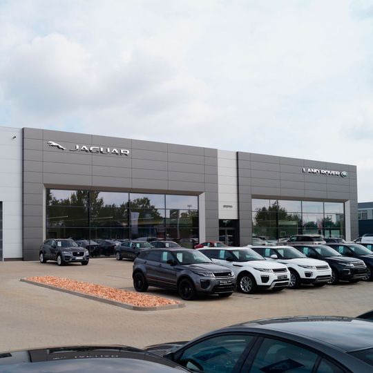 Das Autohaus Stopka will in Hannover viele Neukunden gewinnen. Das Autohaus Stopka will in Hannover viele Neukunden gewinnen.