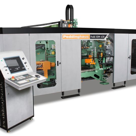 Die Peddi XDM-630 ermöglicht automatisches Bohren einschließlich Senken, Gewindeschneiden, Fräsen, Markieren sowie Sägen von Profilstahl bis 630 mm Breite in einem Arbeitsgang. Die Peddi XDM-630 ermöglicht automatisches Bohren einschließlich Senken, Gewindeschneiden, Fräsen, Markieren sowie Sägen von Profilstahl bis 630 mm Breite in einem Arbeitsgang.