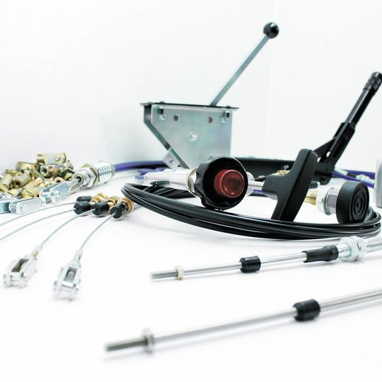 Aufgrund ihrer durchdachten Konstruktion und ihrer hochwertigen Verarbeitung sind die Regel-, Stell- und Bedienelemente von Ringspann RCS vor allem in der Bahnindustrie, in der Marinetechnik und im Motorsport gefragte Funktionselemente. Aufgrund ihrer durchdachten Konstruktion und ihrer hochwertigen Verarbeitung sind die Regel-, Stell- und Bedienelemente von Ringspann RCS vor allem in der Bahnindustrie, in der Marinetechnik und im Motorsport gefragte Funktionselemente.