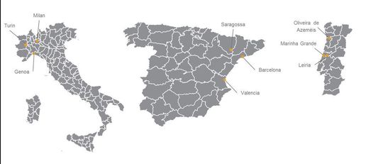 Fig. 1 : Political map of Italy, Spain and Portugal. Italy is one of the most populated countries of the European Union, while Portugal, with 11 million citizens, is the westernmost country of continental Europe. Fig. 1 : Political map of Italy, Spain and Portugal. Italy is one of the most populated countries of the European Union, while Portugal, with 11 million citizens, is the westernmost country of continental Europe.