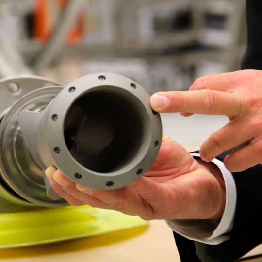 Durch den 3D-Druck wurde aus einem 13-teiligen Brenner nicht nur eine Komponente aus einem Guss. Auch die Lüftungselemente können nun sinnvoller gestaltete werden. Durch den 3D-Druck wurde aus einem 13-teiligen Brenner nicht nur eine Komponente aus einem Guss. Auch die Lüftungselemente können nun sinnvoller gestaltete werden.