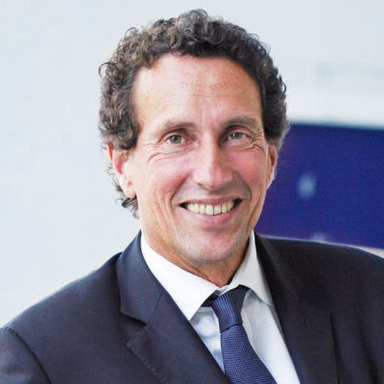 Professor Dr. Julian Nida-Rümelin: Der Philosophieprofessor der LMU München hat sich intensiv mit den ethischen Problemen des autonomen Fahrens befasst. Professor Dr. Julian Nida-Rümelin: Der Philosophieprofessor der LMU München hat sich intensiv mit den ethischen Problemen des autonomen Fahrens befasst.