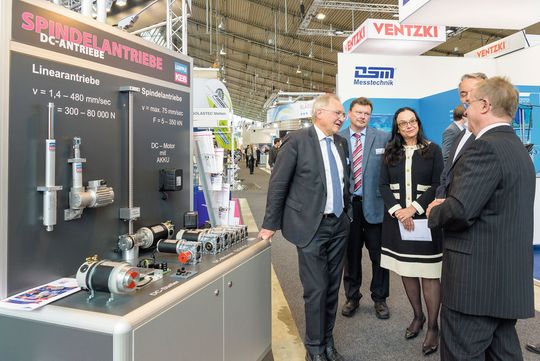 Motek 2016, exposition technique spécialisée se tiendra du 10 au 13 Octobre 2016 à Stuttgart en Allemagne. Motek 2016, exposition technique spécialisée se tiendra du 10 au 13 Octobre 2016 à Stuttgart en Allemagne.
