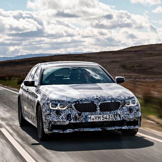 Nächstes Jahr bringt BMW den neuen 5er auf den Markt. Nächstes Jahr bringt BMW den neuen 5er auf den Markt.