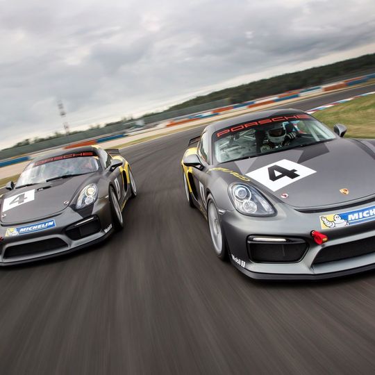 Der Porsche Cayman GT4 Clubsport bietet so manchen Superlativ. Der Porsche Cayman GT4 Clubsport bietet so manchen Superlativ.