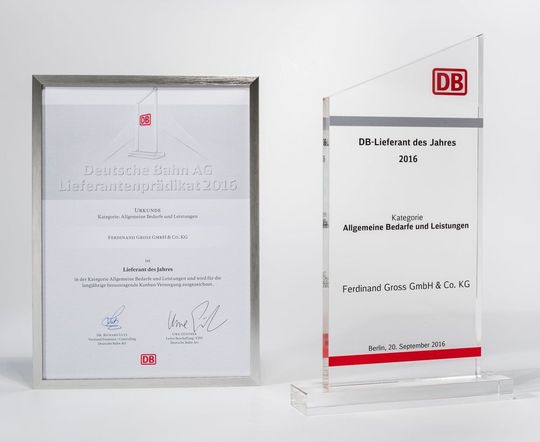 Alle zwei Jahre prämiert die DB ihre besten Lieferanten in drei Kategorien als „DB-Lieferant des Jahres“. Alle zwei Jahre prämiert die DB ihre besten Lieferanten in drei Kategorien als „DB-Lieferant des Jahres“.