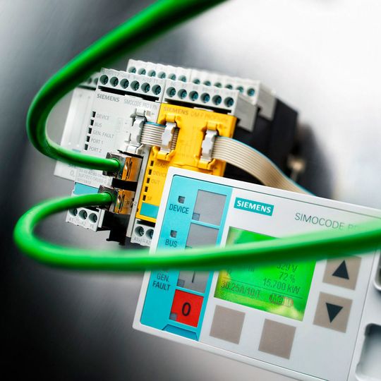 The process industry benefits from a high-performance and intelligent motor management system such as Simocode pro. The process industry benefits from a high-performance and intelligent motor management system such as Simocode pro.