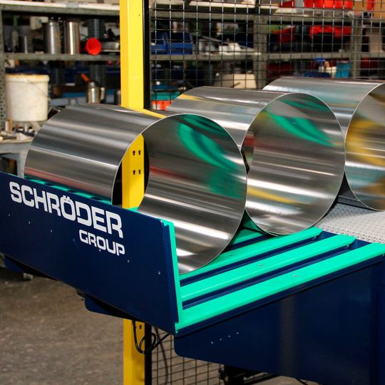 Der Füllstand der Ablage wird automatisch kontrolliert, um Stau und Kollision der Rohre zu verhindern. Der Füllstand der Ablage wird automatisch kontrolliert, um Stau und Kollision der Rohre zu verhindern.