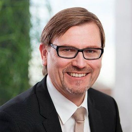 Seit Anfang September 2016 verstärkt Heinz Ennen die Swisslog-Geschäftsführung in Dortmund. Seit Anfang September 2016 verstärkt Heinz Ennen die Swisslog-Geschäftsführung in Dortmund.