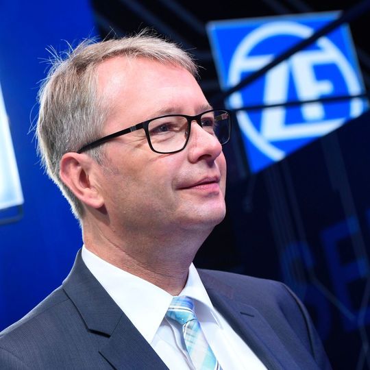 Dr. Stefan Sommer und ZF haben von einer Übernahme des schwedischen Zuieferers Haldex Abstand genommen. Dr. Stefan Sommer und ZF haben von einer Übernahme des schwedischen Zuieferers Haldex Abstand genommen.