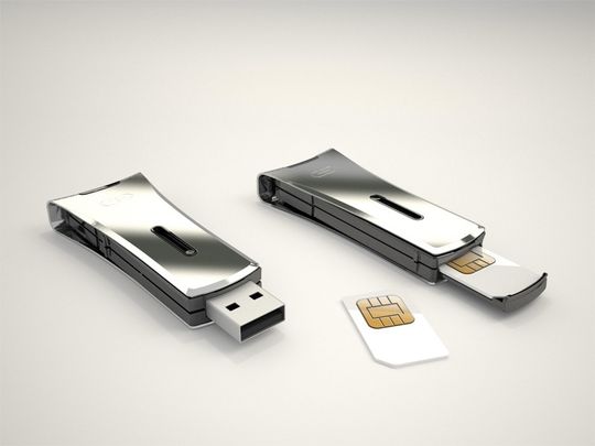 Giesecke & Devrients Starsign USB-Token können in großen Stückzahlen personalisiert werden. Giesecke & Devrients Starsign USB-Token können in großen Stückzahlen personalisiert werden.