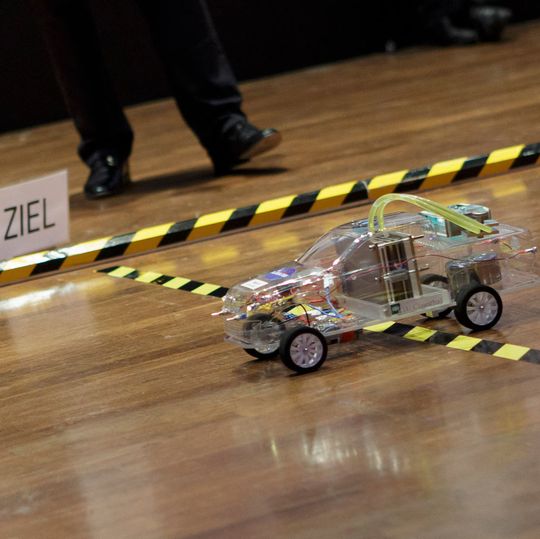 TU Clausthal gewinnt mit dem „AlunautenMobil“ den ChemCar-Wettbewerb 2016 TU Clausthal gewinnt mit dem „AlunautenMobil“ den ChemCar-Wettbewerb 2016