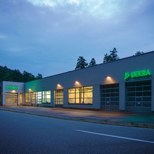 Das neue Dekra-Ausbildungszentrum in Altensteig im Schwarzwald. Das neue Dekra-Ausbildungszentrum in Altensteig im Schwarzwald.