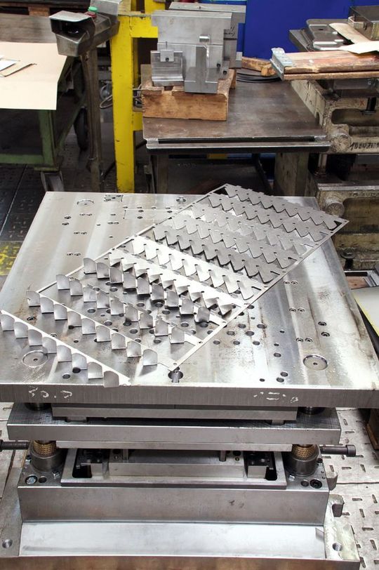 Insert tools are much more efficient for small and medium-sized batches. The company, Pauli Stanz- und Umformtechnik, manufactures a broad parts spectrum. Insert tools are much more efficient for small and medium-sized batches. The company, Pauli Stanz- und Umformtechnik, manufactures a broad parts spectrum.