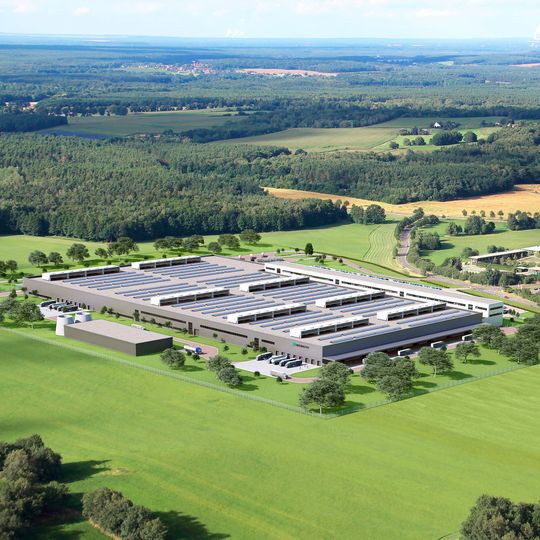 Daimler beginnt mit dem Bau einer zweiten Batteriefabrik bei der Accumotive am Standort Kamenz. Daimler beginnt mit dem Bau einer zweiten Batteriefabrik bei der Accumotive am Standort Kamenz.