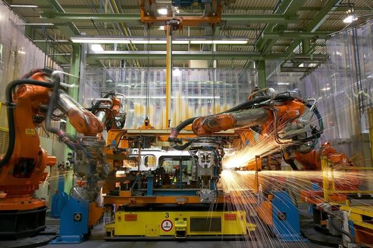 Das Robotergeschäft von ABB mit wachsendem Anwendungsspektrum wird vom deutschen Markt gut angenommen, meldet der Konzern. Das Robotergeschäft von ABB mit wachsendem Anwendungsspektrum wird vom deutschen Markt gut angenommen, meldet der Konzern.