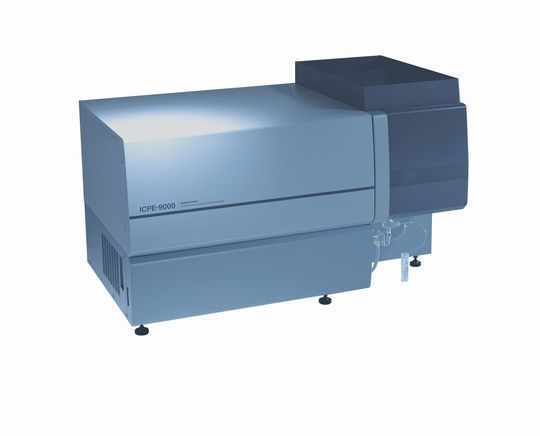 1 Das ICPE-9000 ist ein simultanes Plasma-Emissionsspektrometer mit einer Vakuum-Echelle-Optik 1 Das ICPE-9000 ist ein simultanes Plasma-Emissionsspektrometer mit einer Vakuum-Echelle-Optik