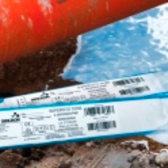 Das Schweißen mit trockenen basisch umhüllten wasserdicht vakuumverpackten Elektroden Dry Pack bildet die Voraussetzung für Qualität und Wirtschaftlichkeit. Das Schweißen mit trockenen basisch umhüllten wasserdicht vakuumverpackten Elektroden Dry Pack bildet die Voraussetzung für Qualität und Wirtschaftlichkeit.