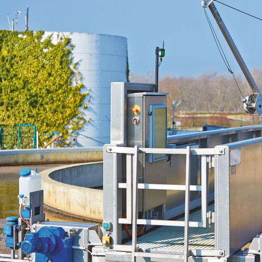 Räumerbrücken werden per Funk in den Netzwerkring eingebunden. Räumerbrücken werden per Funk in den Netzwerkring eingebunden.