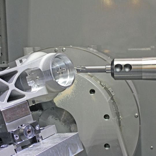 Das horizontale Fünf-Achs-Zentrum OKK HM-X6000 wird von der aktuellen Fanuc-CNC gesteuert und verfügt über einen steifen Maschinenaufbau. Das horizontale Fünf-Achs-Zentrum OKK HM-X6000 wird von der aktuellen Fanuc-CNC gesteuert und verfügt über einen steifen Maschinenaufbau.