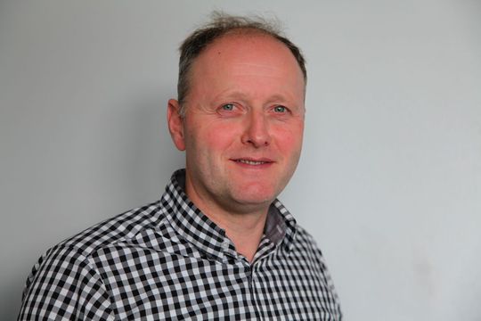 Manfred Gut, Produktmanager für Gaspumpen bei KNF: „Um eine passgenaue Pumpe für Autoklaven zu entwickeln, haben wir den Anwendern über die Schulter geschaut.“ Manfred Gut, Produktmanager für Gaspumpen bei KNF: „Um eine passgenaue Pumpe für Autoklaven zu entwickeln, haben wir den Anwendern über die Schulter geschaut.“