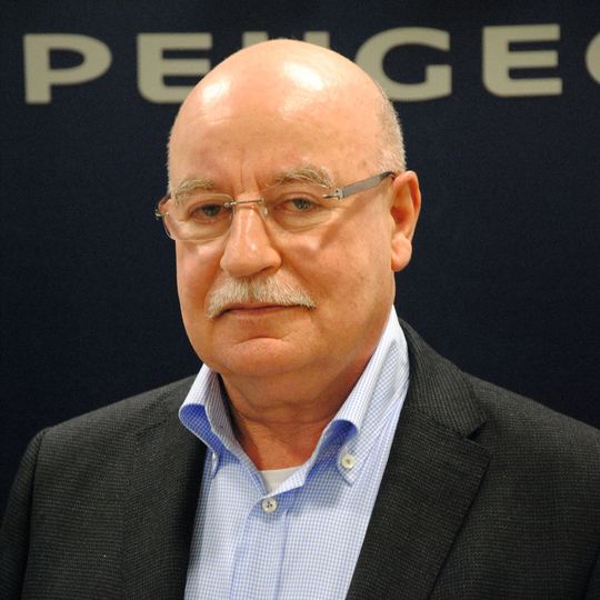 Kann sich über mangelnde Arbeit nicht beklagen: Die Peugeot-Partner bestätigten Albert Schwinn als Präsident.