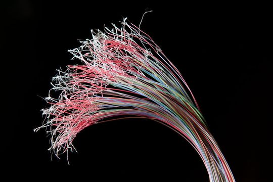 Hergestellt werden die Kabel der Serie Newsense übrigens nach den Qualitätsstandards der Medizintechnikindustrie: Seit Juli 2015 ist das Werk am französischen Standort Draveil nahe Paris zertifiziert nach ISO 13485. Hergestellt werden die Kabel der Serie Newsense übrigens nach den Qualitätsstandards der Medizintechnikindustrie: Seit Juli 2015 ist das Werk am französischen Standort Draveil nahe Paris zertifiziert nach ISO 13485.