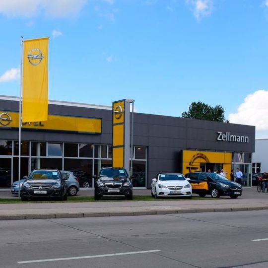 Das Berliner Autohaus Zellmann belegte beim Service-Award 2016 den zehnten Platz. Das Berliner Autohaus Zellmann belegte beim Service-Award 2016 den zehnten Platz.