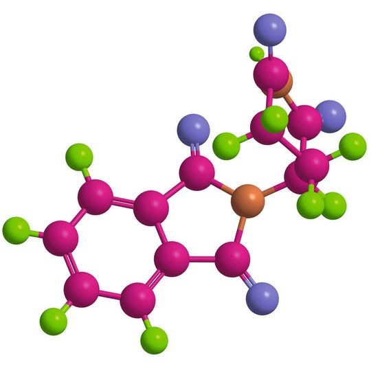 Abb. 1: Chirale Substanz mit trauriger Berühmtheit – Thalidomid (Contergan) ist das wohl bekannteste Beispiel dafür, dass sich verschiedene Entantiomere einer Verbindung z.T. gravierend in ihren Eigenschaften unterscheiden können. Im Bild: R-Thalidomid Abb. 1: Chirale Substanz mit trauriger Berühmtheit – Thalidomid (Contergan) ist das wohl bekannteste Beispiel dafür, dass sich verschiedene Entantiomere einer Verbindung z.T. gravierend in ihren Eigenschaften unterscheiden können. Im Bild: R-Thalidomid