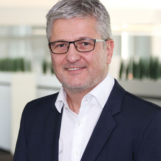 Karlheinz Stiewi ist ab sofort Leiter Marketing bei Synaxon. Karlheinz Stiewi ist ab sofort Leiter Marketing bei Synaxon.