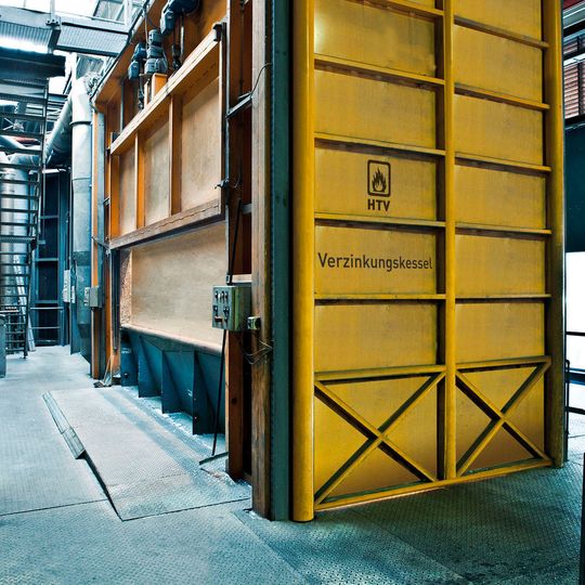 Kessel für die Hochtemperaturverzinkung: Mit diesem Verfahren expandiert Coatinc Prega in die Niederlande. Kessel für die Hochtemperaturverzinkung: Mit diesem Verfahren expandiert Coatinc Prega in die Niederlande.