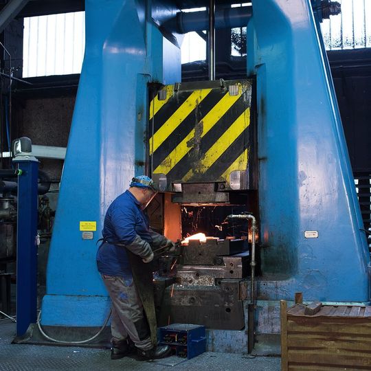 Gedore hat seinen größten Schmiedehammer überarbeitet.