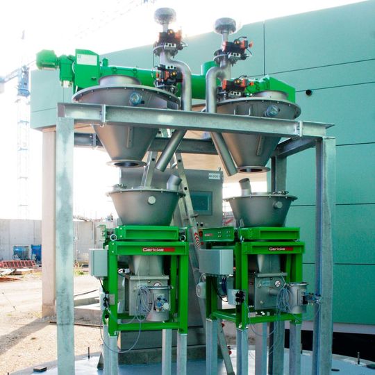 Genaue Zugabe von Aktivkohle in der Abwasserbehandlung mit der mechanisch Tara kompensierten, gravimetrischen Dosierung mit zwei Differentialdosierwaagen vom Typ Gericke DIW50 Genaue Zugabe von Aktivkohle in der Abwasserbehandlung mit der mechanisch Tara kompensierten, gravimetrischen Dosierung mit zwei Differentialdosierwaagen vom Typ Gericke DIW50