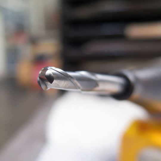Die komplexen Werkzeuge (fast ausschließlich mit Mehrkomponententechnik) von Formconsult kommen zu rund 60 % im Automotive-Bereich zum Einsatz, aber auch in Branchen wie Konsumgüter, Medizintechnik oder Elektroindustrie. Die komplexen Werkzeuge (fast ausschließlich mit Mehrkomponententechnik) von Formconsult kommen zu rund 60 % im Automotive-Bereich zum Einsatz, aber auch in Branchen wie Konsumgüter, Medizintechnik oder Elektroindustrie.