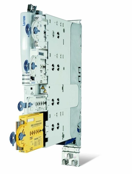 Den modularen Ansatz konsequent umgesetzt: Modular aufgebaute, intelligente Antriebe, wie hier der Servo Drive 9400 von Lenze, lassen sich an die jeweilige Aufgabe anpassen und ermöglichen den Aufbau besonders kompakter Systeme. Den modularen Ansatz konsequent umgesetzt: Modular aufgebaute, intelligente Antriebe, wie hier der Servo Drive 9400 von Lenze, lassen sich an die jeweilige Aufgabe anpassen und ermöglichen den Aufbau besonders kompakter Systeme.