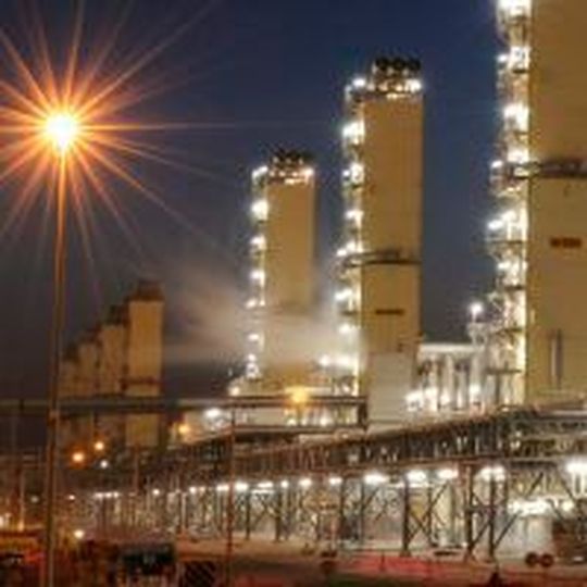 Developed in partnership with Qatar Petroleum, Pearl Gas-to-Liquids (GTL) is the world’s largest GTL plant. Developed in partnership with Qatar Petroleum, Pearl Gas-to-Liquids (GTL) is the world’s largest GTL plant.